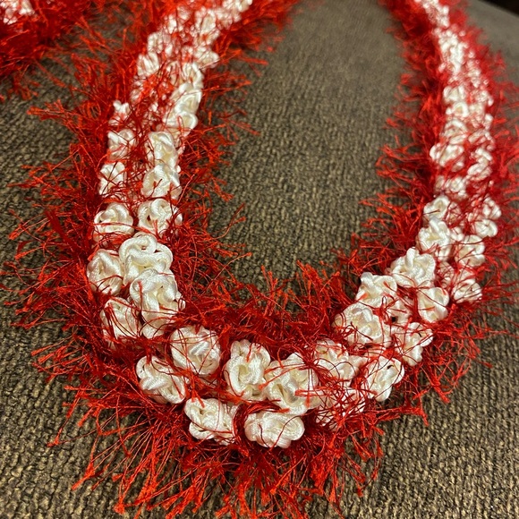 Pikake feather lei two strand crochet - Picture 2 of 6